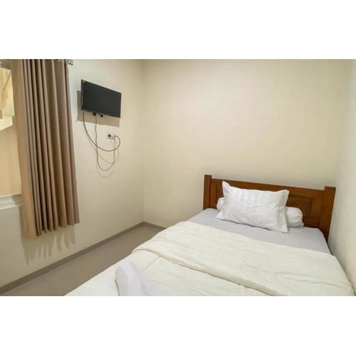 Nipa Guest House near Universitas Widyagama Mitra RedDoorz