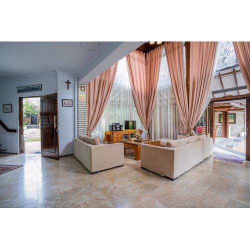 Nipper Villa - Spacious 4BR in Canggu