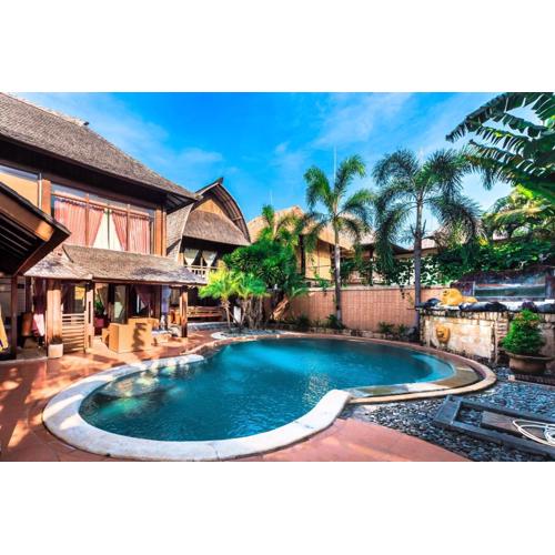 Nipper Villa - Spacious 5BR in Canggu