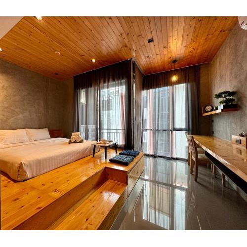 Niran NaiHarn, Serene Studio Retreat, Relife Windy