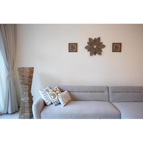 Nivis find- Luxury & Spacious 1 BHK 10 mins away from Dubai mall