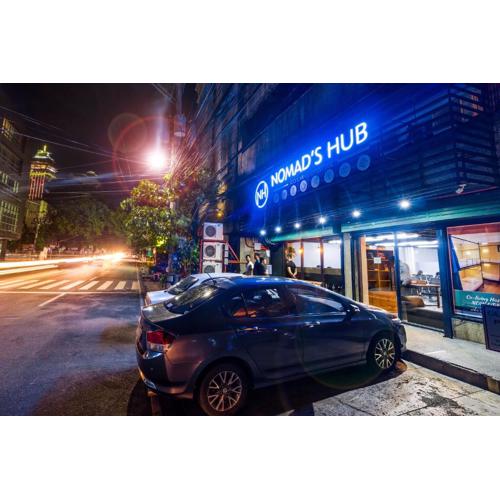Nomad's Hub - Best Value Co-living Hostel
