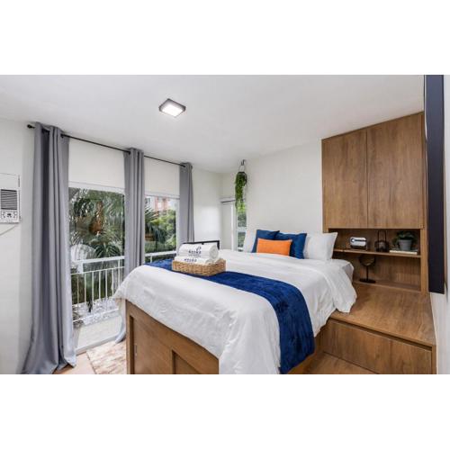 Nookō Corner Studio at Lahug - 4K Cinema & Balcony