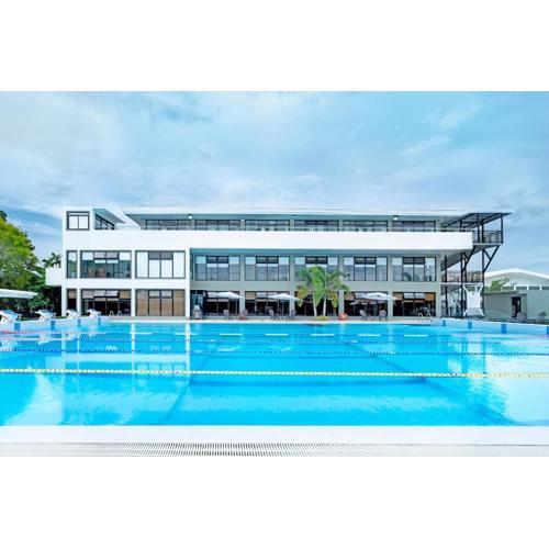 North Victoria Sports and Leisure Inn