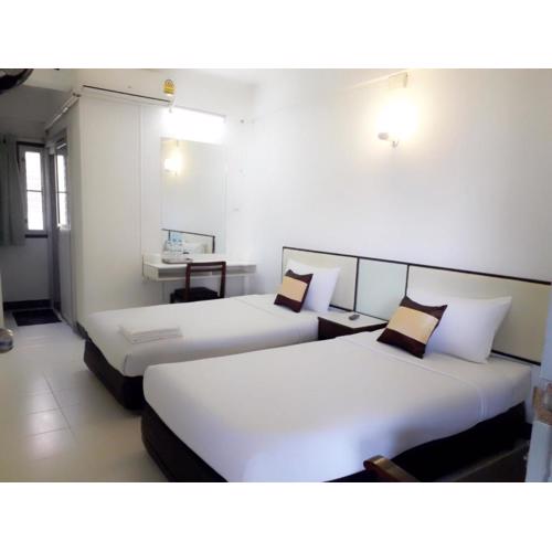 NorthLands House Hotel