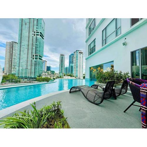 Novotel Executive Suite - Acqua Manila