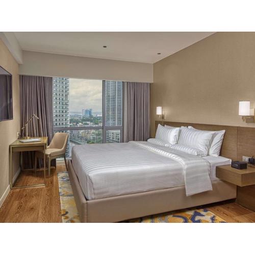 Novotel Hotel Residence Manila at Acqua