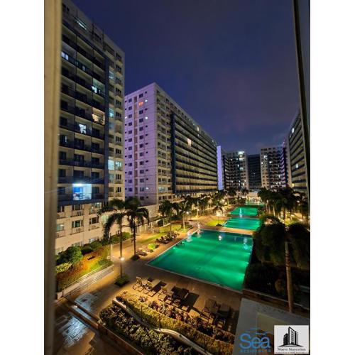 Nueve Staycation - Sea Residences MOA Complex