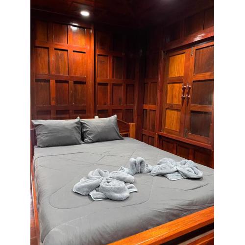 Nuree Villa & Bungalow