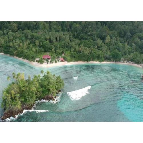 Nusa Nalan Beach Resort