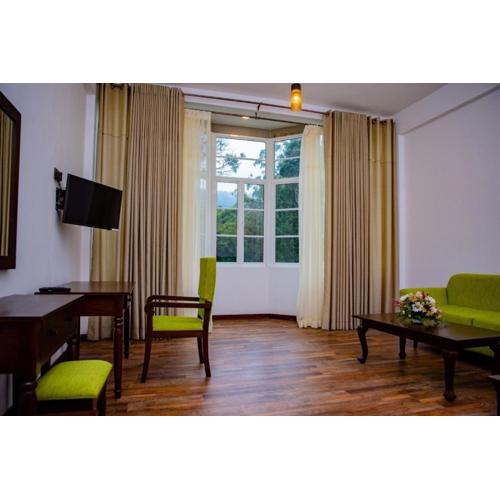 Nuwara Eliya Golf Club