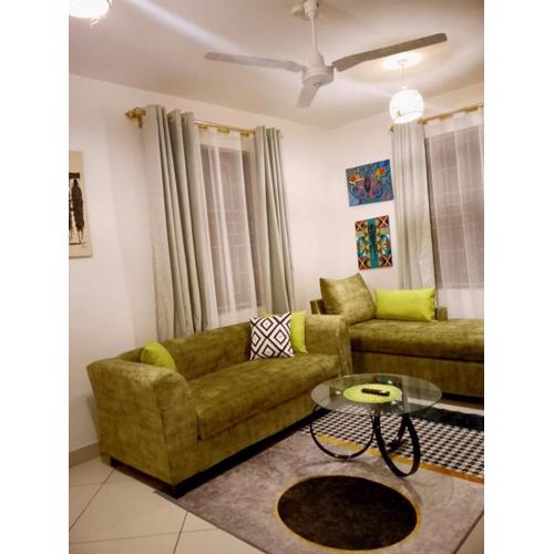 Nyali's Kijani house with BALCONY AND HOT SHOWER