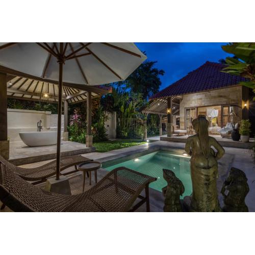 Nyaman Villa 1 - Dive In and Chill Out - Luxe Pool Villa with Garden Bath