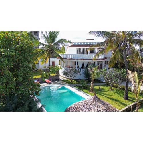 Nyumba Simba House - Luxury Villa