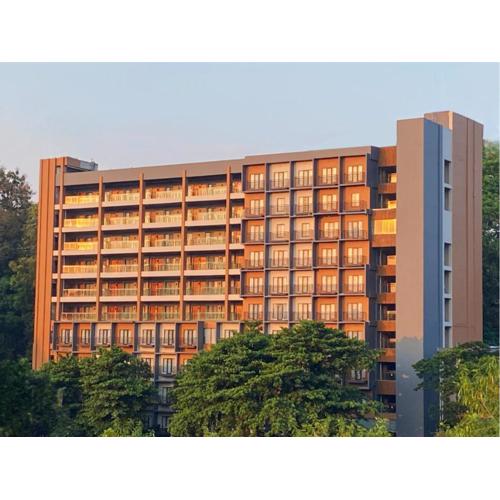 Oak Tree Emerald Hotel & Coventions Semarang