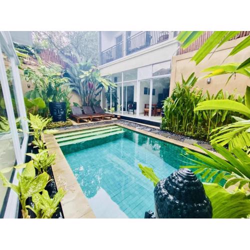 OASIS 66 Villa - Heart of Legian/Seminyak - Double Six