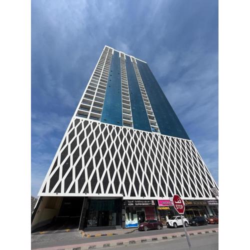 Oasis tower family apartment 2404