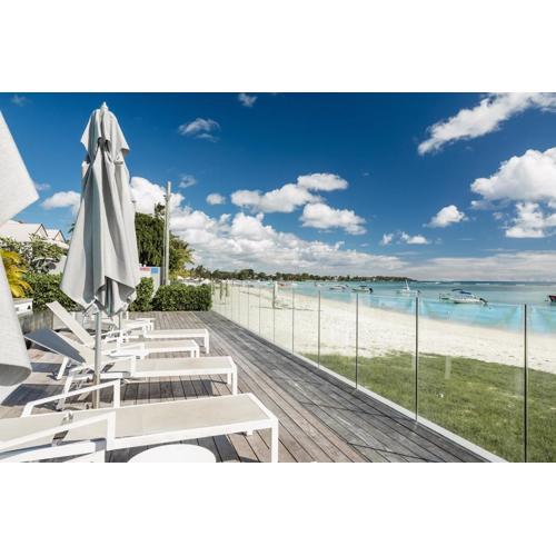 OBiches Penthouse C1 Beachfront Complex