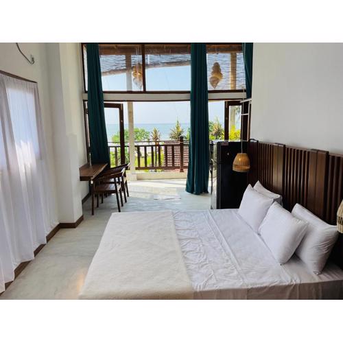 Ocean Air Guesthouse and Villa Weligama - MINUTE TO WAVES