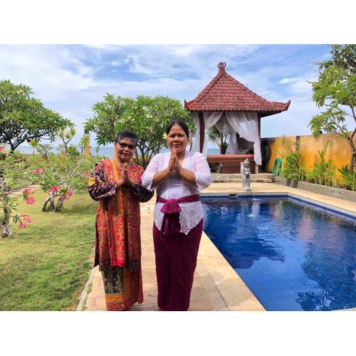 Ocean Beachfront Villa Dini