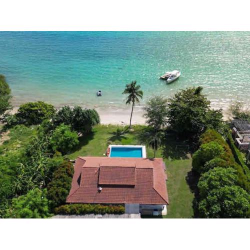 Ocean Bliss Beach House, 4 Bedrooms