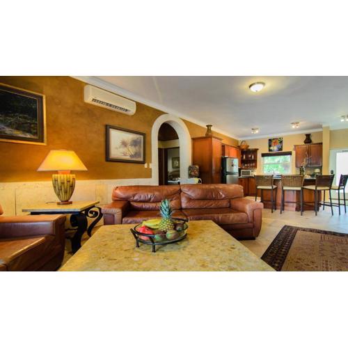 Ocean Dream Luxary 2bdr 2bth Steps from the Ocean