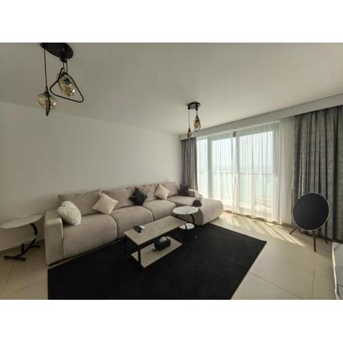 Ocean Oasis Newly furnished