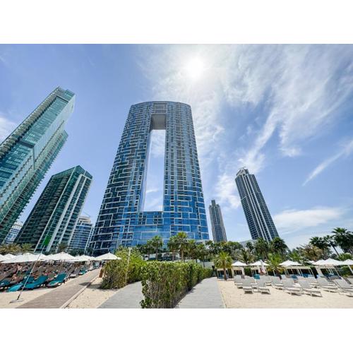 Ocean-view 1BR with Private Beach l Address JBR
