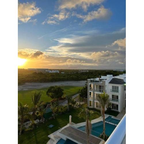 Ocean View Penthouse at Hard Rock by Unwind Properties