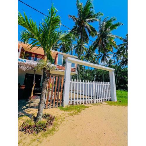 Ocean Wave Hikakduwa