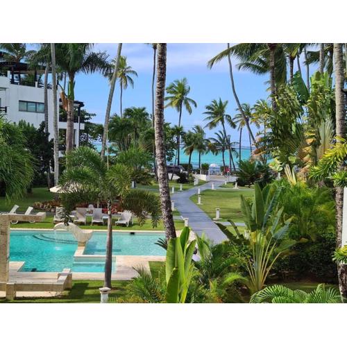 Oceanfront, big and cozy apt in Aligio