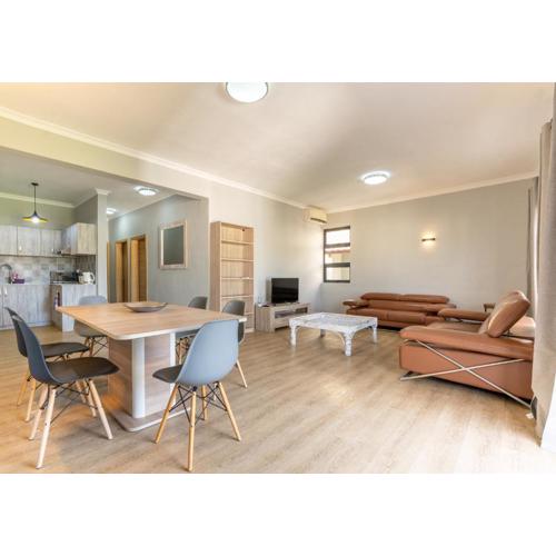 Oceanic Escape Beachfront