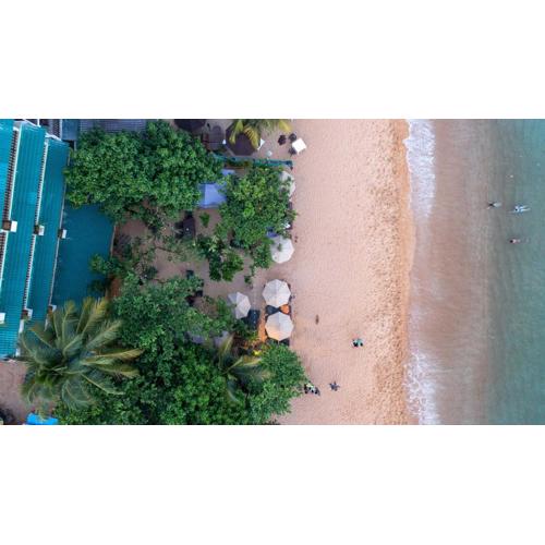 Ocean's Eye Apartments