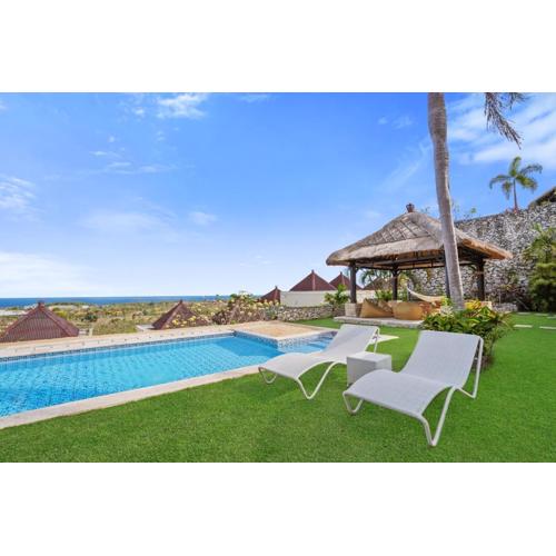Oceanview 3BR Villa with Private Pool & Serenity