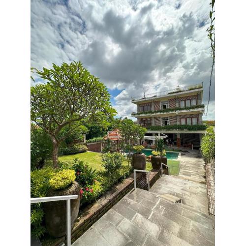 Oka's Guest House Canggu