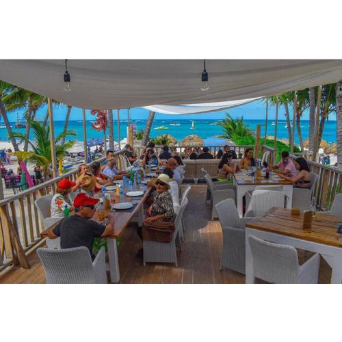 OLAS DE LOS CORALES - SUITES and VILLAS - free wifi, great location