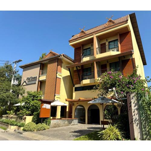 Old Town Chiangmai Boutique