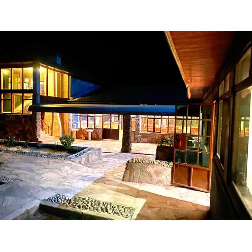 Oldarpoi Wageni Camps