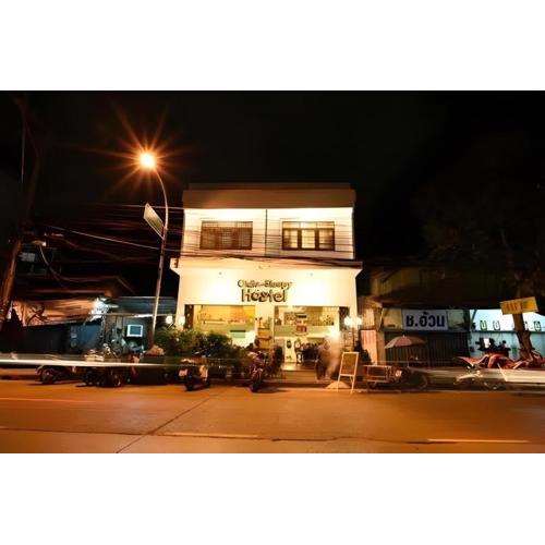 Oldie and Sleepy Hostel