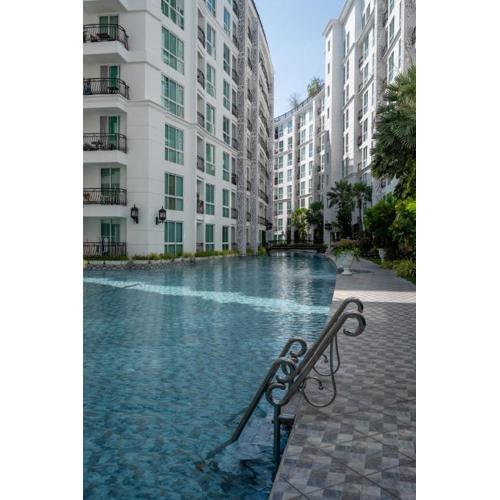 Olympus city garden by tulipstays