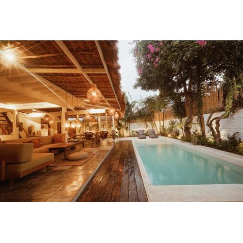 Oma Villa - A tropical sanctuary of Seminyak