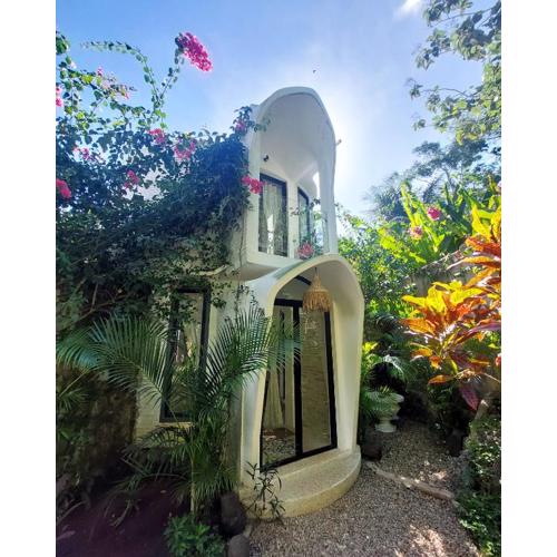 OMA WATU DOME VILLAS