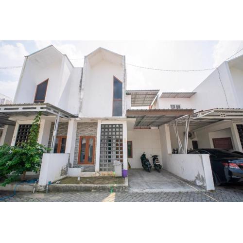 Omah Ambarrukmo Homestay Jogja