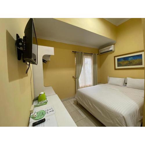 Omah Inap D24 Syariah near Universitas Aisyiah Yogyakarta Mitra RedDoorz