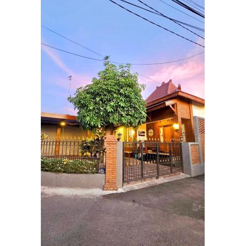 Omah Tabon Jogja - Close to Malioboro