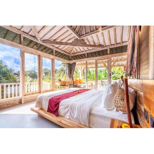 Omah Tiga, Yeh Embang, Jembrana