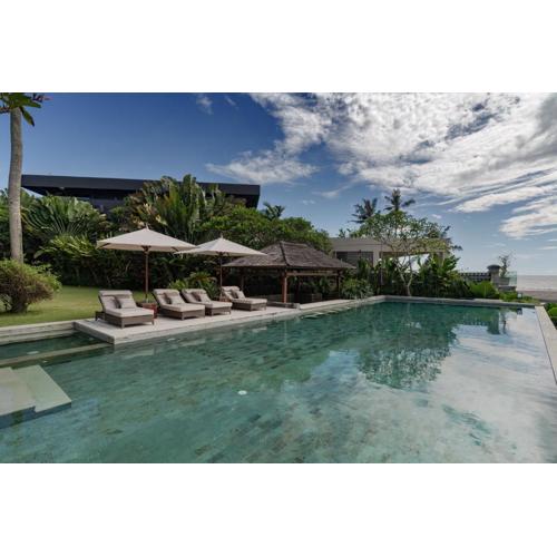 OMEKAI Cemagi by Nakula