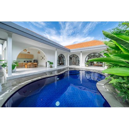 Omm - Luxury Awaits - Brand New 3-Bedroom Villa with Huge Pool in a Perfect Spot