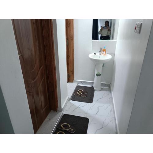 Omuts classy one bedroom Ruaka