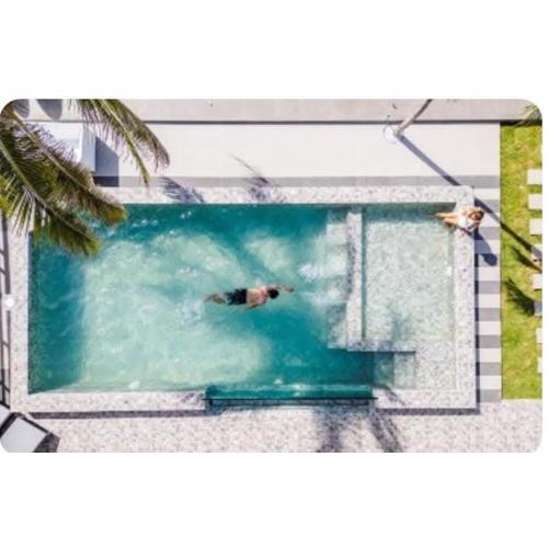 ON THE BEACH Beach Front